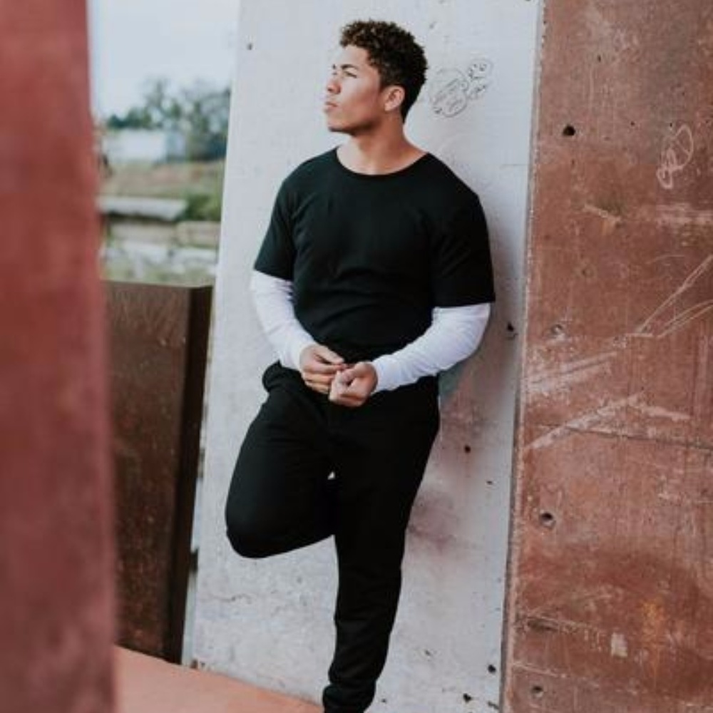 Men Black Travel Pant